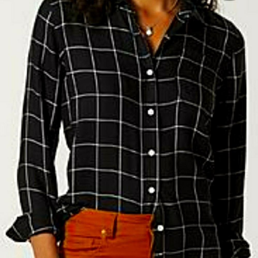 Women's button down shirt👕